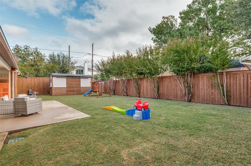 4015 Lively Lane, Dallas TX 75220 - Photo 24