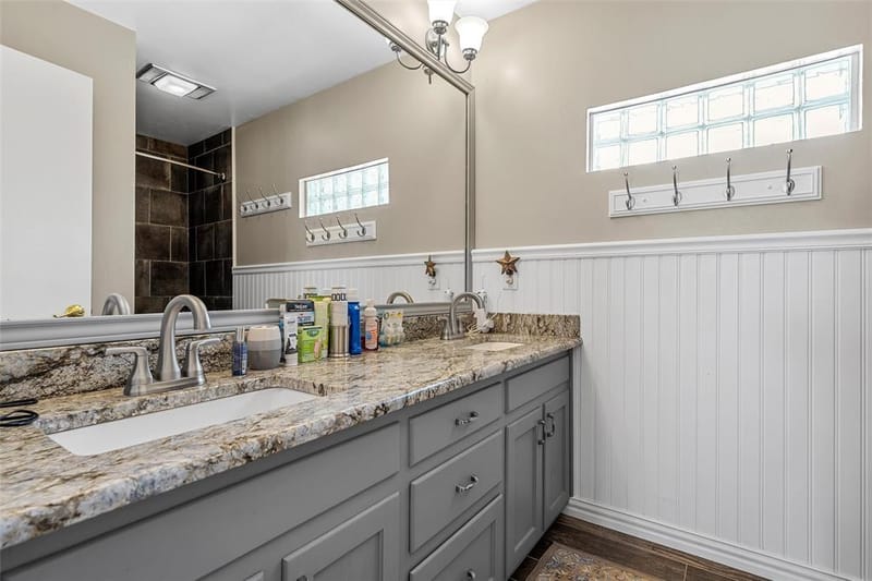 1010 Chapman Road, Crawford TX 76638 - Photo 27