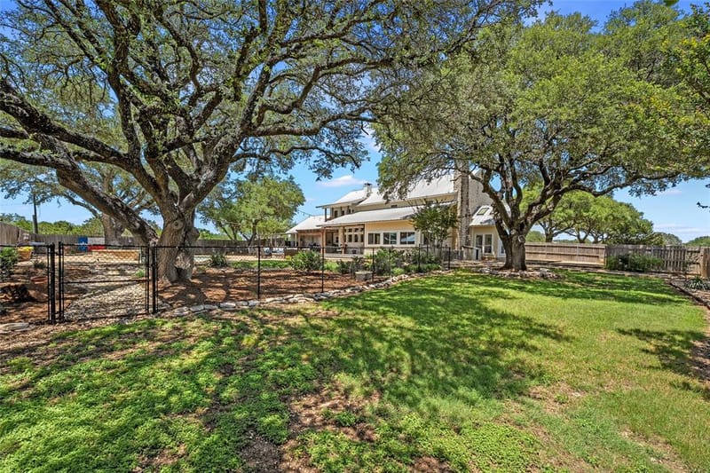 1010 Chapman Road, Crawford TX 76638 - Photo 30