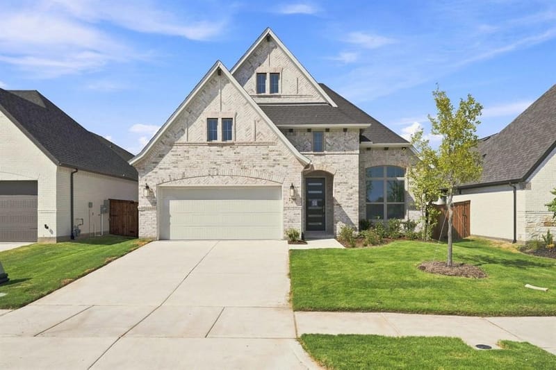 2700 Shady Branch Lane, McKinney TX 75071 - Photo 3