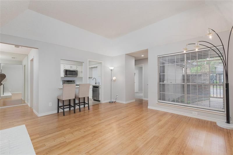 9142 Emberglow Lane, Dallas TX 75243 - Photo 2