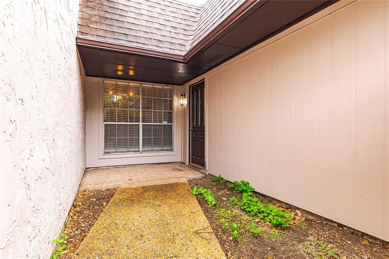 9142 Emberglow Lane, Dallas TX 75243 - Photo 16