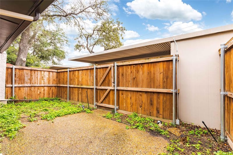 9142 Emberglow Lane, Dallas TX 75243 - Photo 18