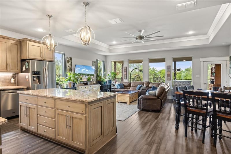 8828 Sundance Place Court, Granbury TX 76049 - Photo 8