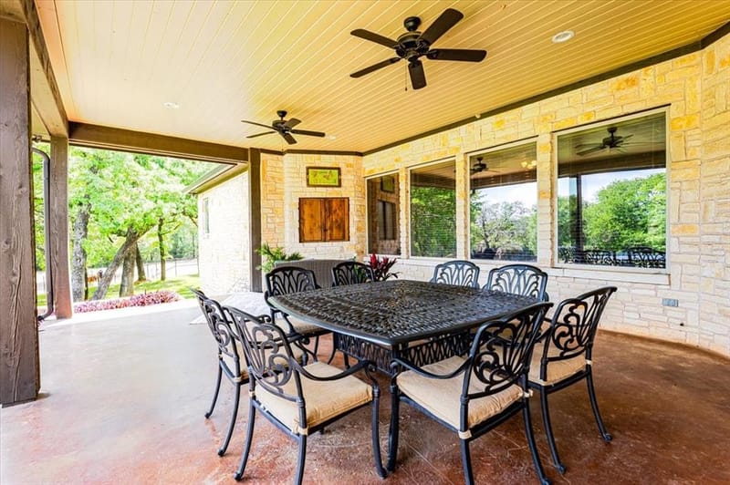 108 McClintock Court, Weatherford TX 76088