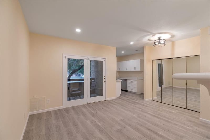 5550 Spring Valley Road # H23, Dallas TX 75254 - Photo 2