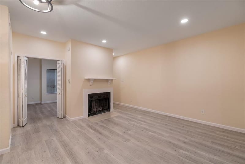 5550 Spring Valley Road # H23, Dallas TX 75254 - Photo 6