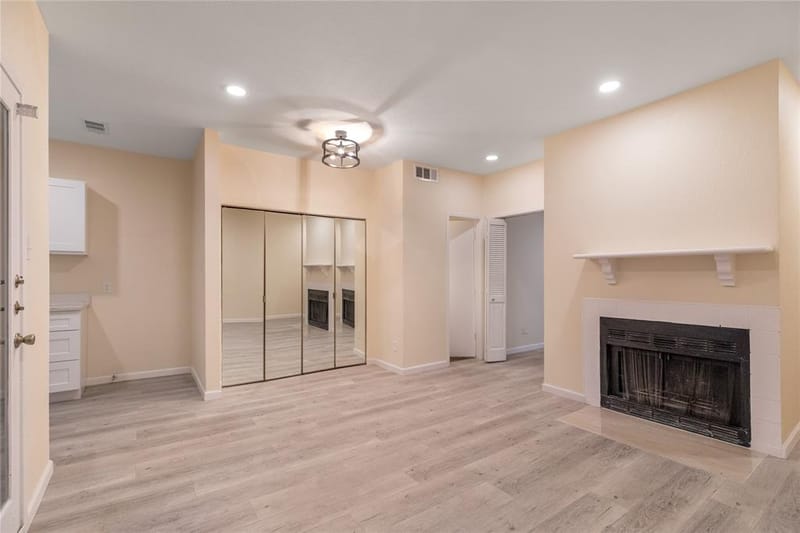 5550 Spring Valley Road # H23, Dallas TX 75254 - Photo 3