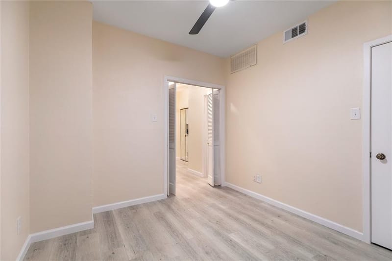 5550 Spring Valley Road # H23, Dallas TX 75254 - Photo 10