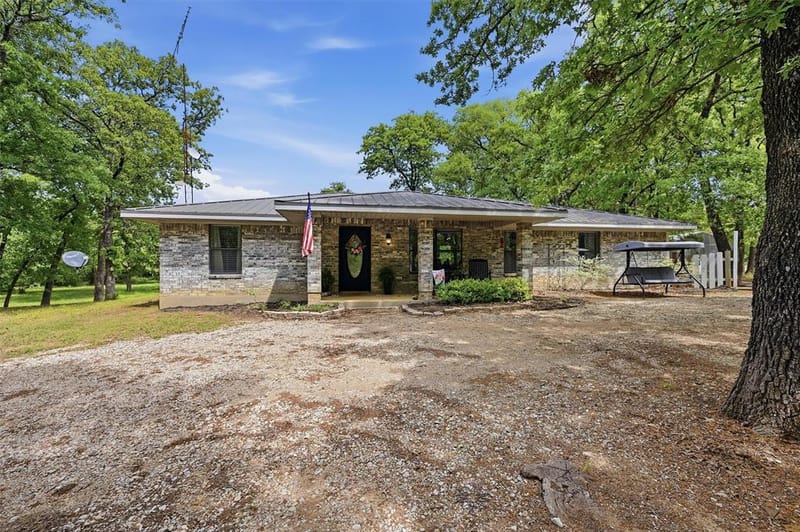 4476 County Road 107, Gainesville TX 76240 - Photo 2