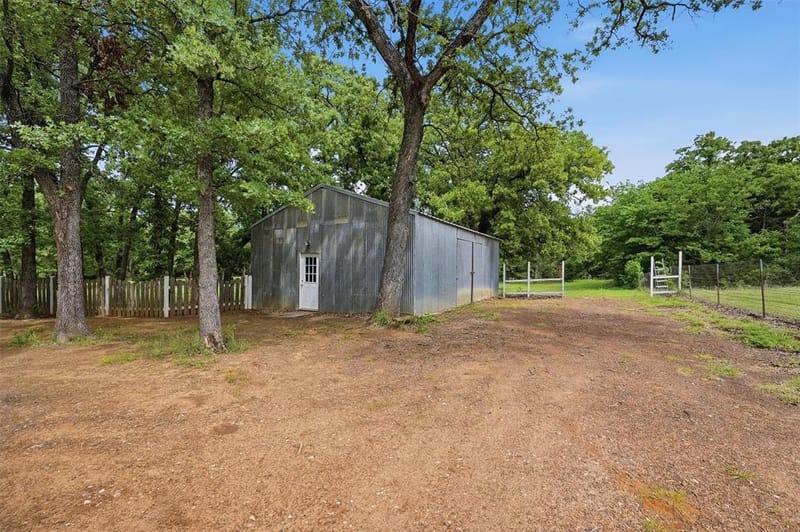 4476 County Road 107, Gainesville TX 76240 - Photo 24