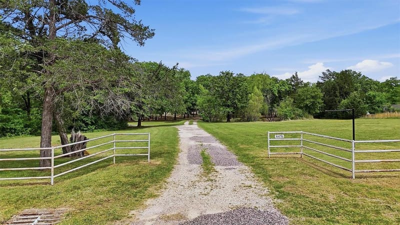 4476 County Road 107, Gainesville TX 76240 - Photo 33