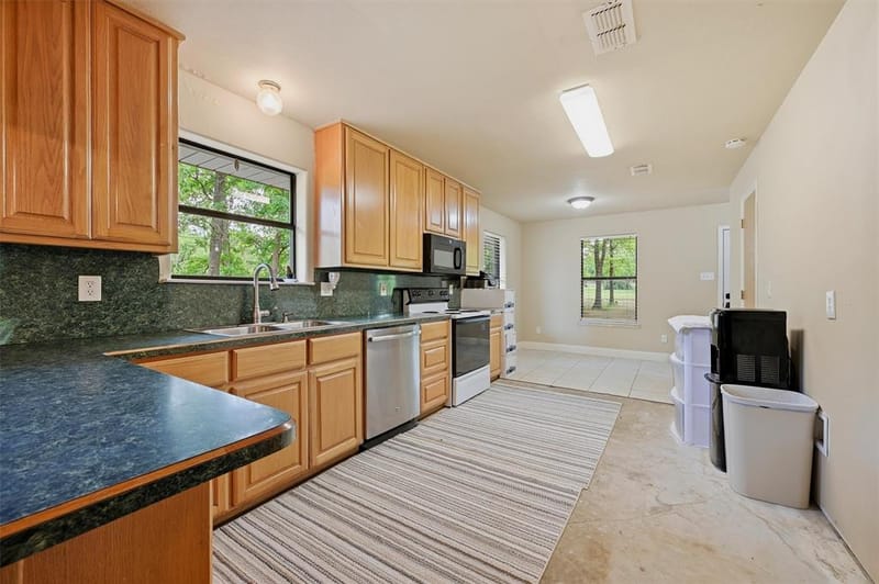 4476 County Road 107, Gainesville TX 76240 - Photo 8