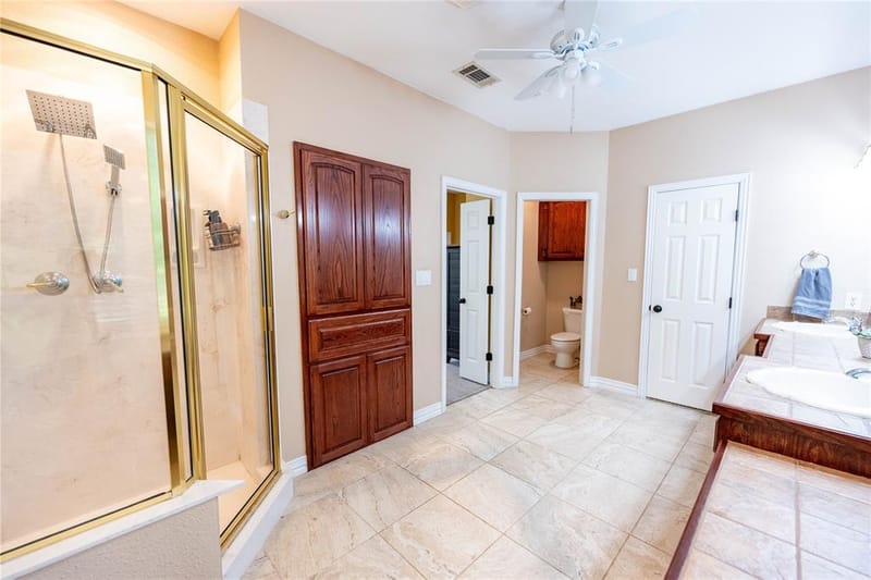 735 Sleepy Hollow Lane, Valley View TX 76272 - Photo 17