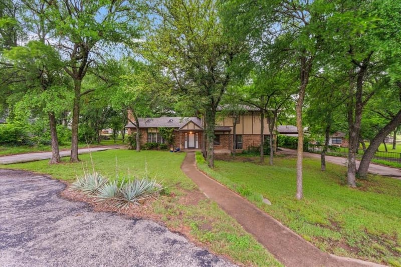 220 Annetta, Willow Park TX 76087 - Photo 4