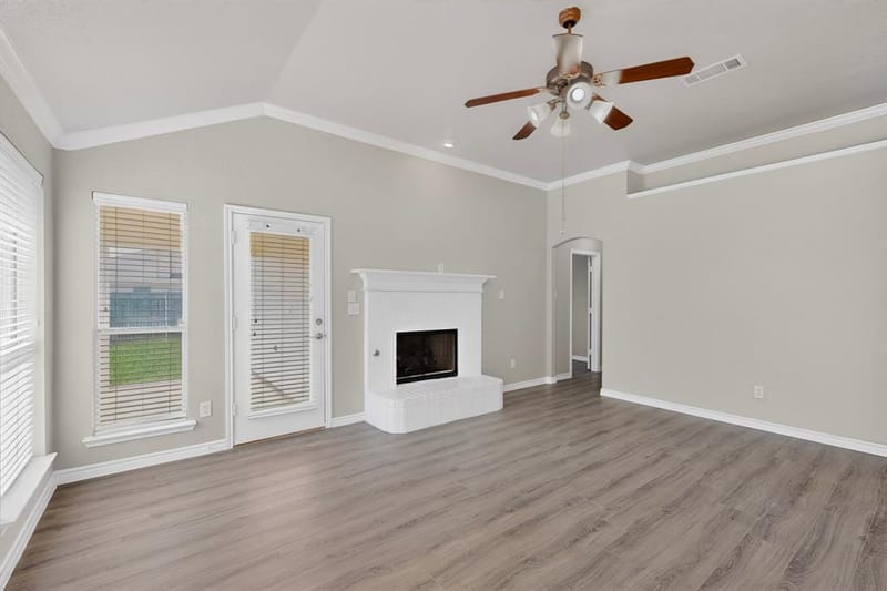 612 Mooney Drive, Saginaw TX 76179 - Photo 17