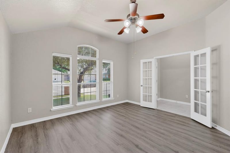 612 Mooney Drive, Saginaw TX 76179 - Photo 7