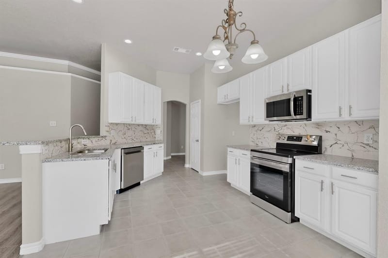 612 Mooney Drive, Saginaw TX 76179 - Photo 10