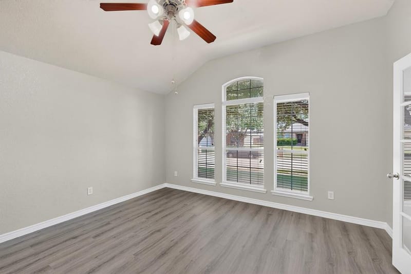 612 Mooney Drive, Saginaw TX 76179 - Photo 8