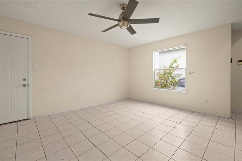 714 Jalisco Plaza, Dallas TX 75211 - Photo 9