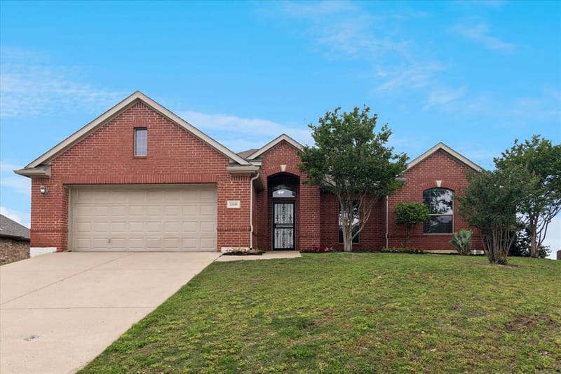 11000 Owl Creek Drive, Fort Worth TX 76179 - Photo 2