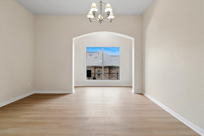 11000 Owl Creek Drive, Fort Worth TX 76179 - Photo 12