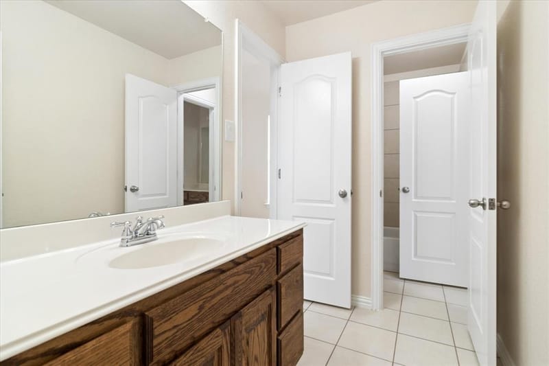 11000 Owl Creek Drive, Fort Worth TX 76179 - Photo 21
