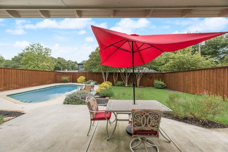 9620 Lynbrook Drive, Dallas TX 75238 - Photo 2