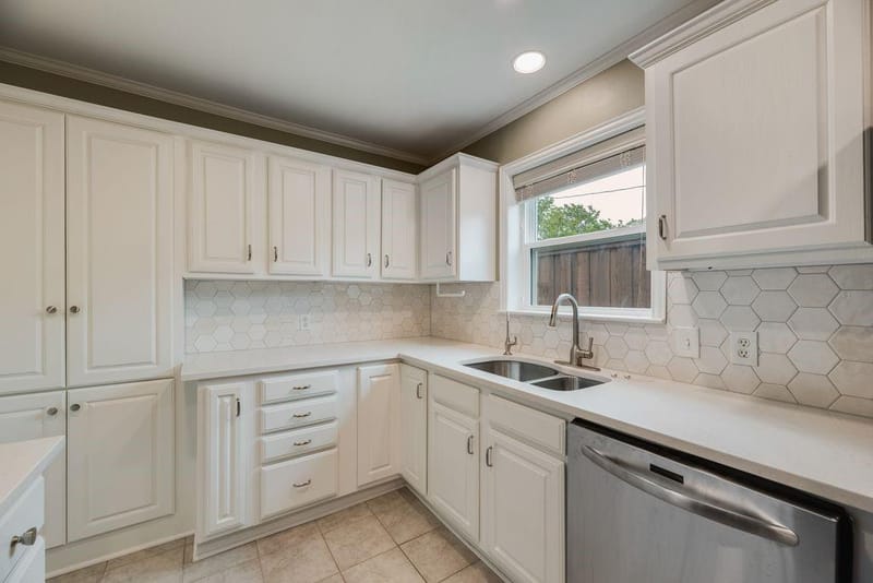 9620 Lynbrook Drive, Dallas TX 75238 - Photo 4
