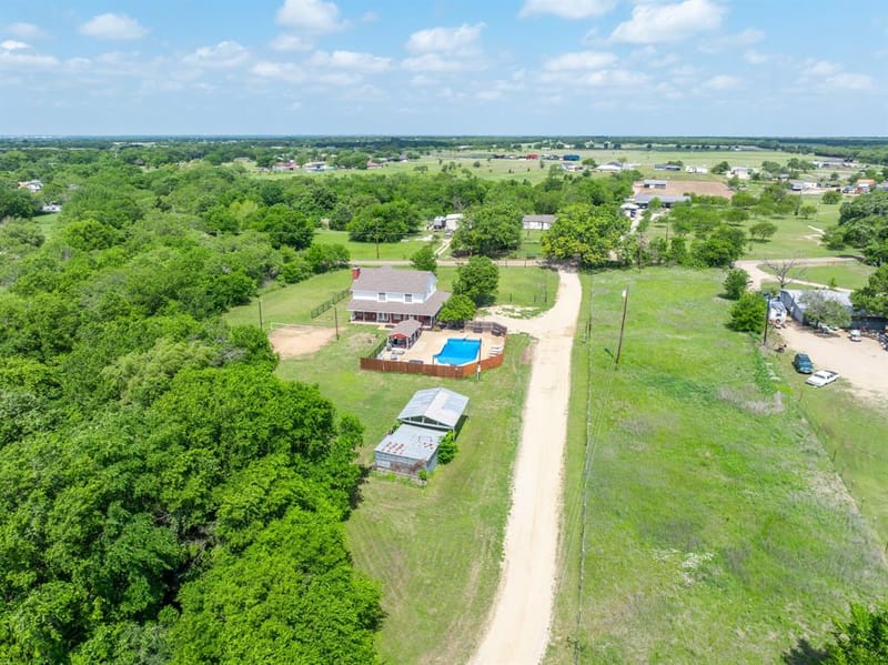 129 Lemley Lane, Waco TX 76705 - Photo 6
