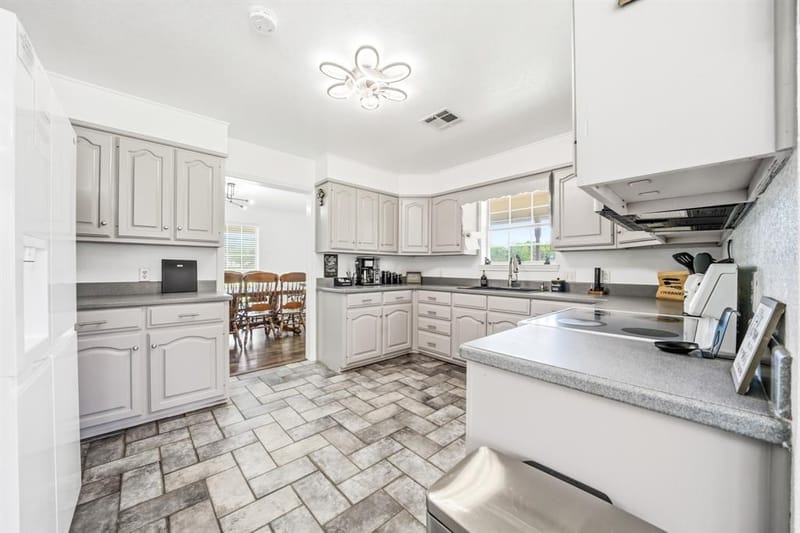 129 Lemley Lane, Waco TX 76705 - Photo 16