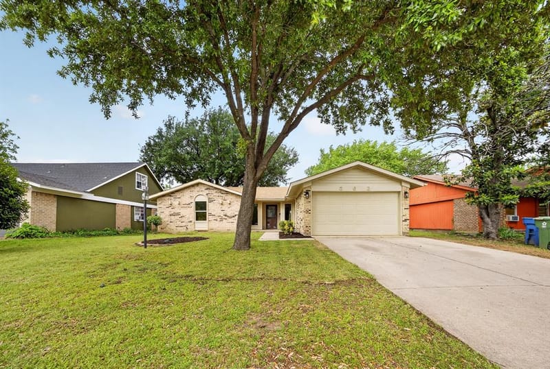 562 Kent Drive, Lewisville TX 75067