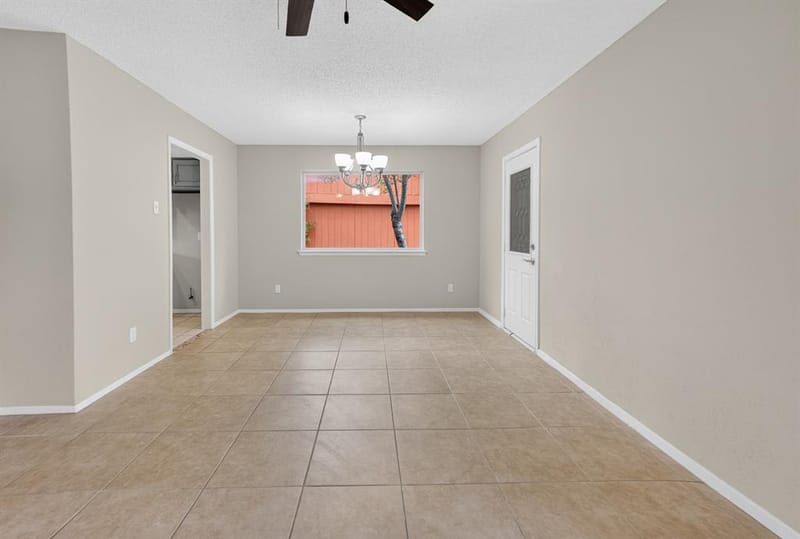 562 Kent Drive, Lewisville TX 75067 - Photo 8