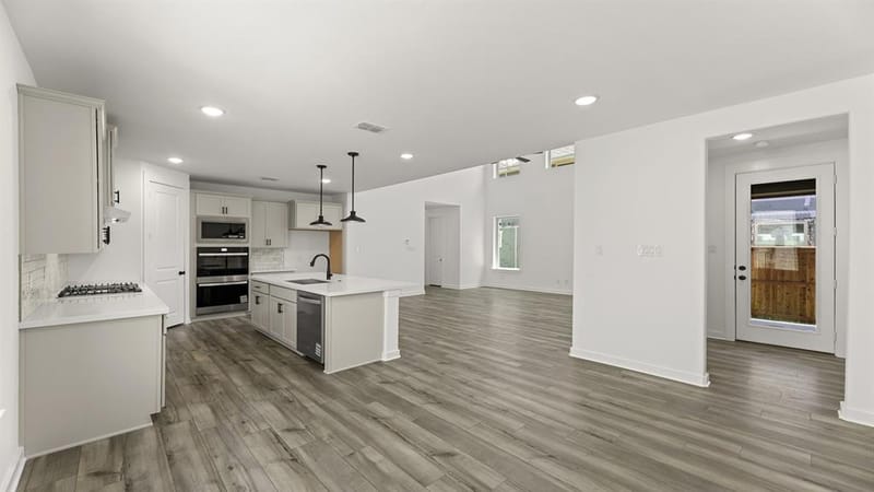 8736 Treeline Parkway, Justin TX 76247 - Photo 5
