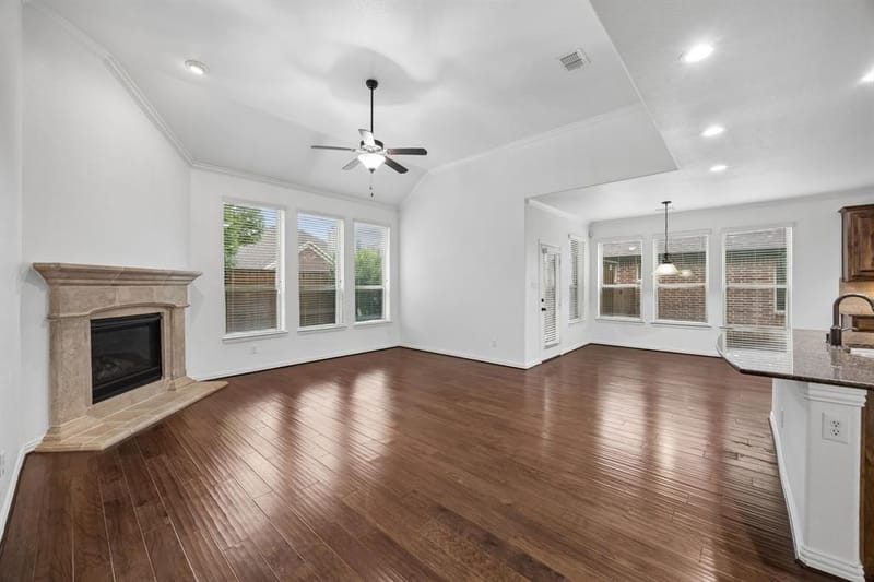 9519 Amberwoods Lane, Frisco TX 75035 - Photo 10
