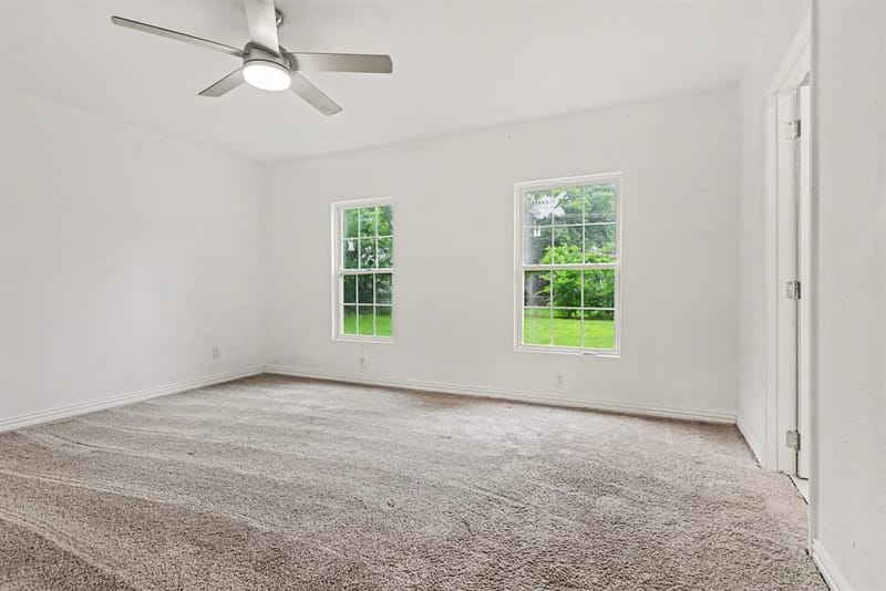 2610 Hillcrest Avenue, Greenville TX 75402 - Photo 10
