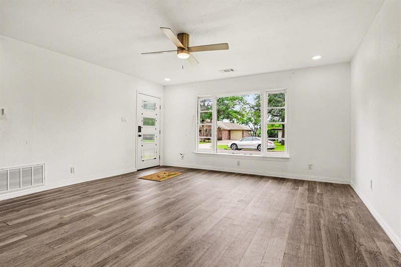 2610 Hillcrest Avenue, Greenville TX 75402 - Photo 4