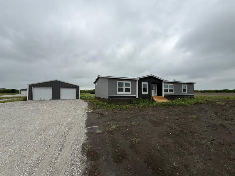 5945 County Road 1017, Joshua TX 76058