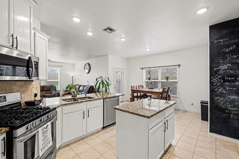 820 Lake Sierra Way, Little Elm TX 75068 - Photo 17