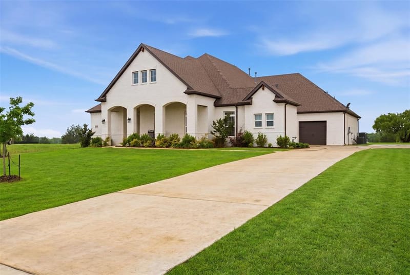 6008 Glenwood Drive, Joshua TX 76058