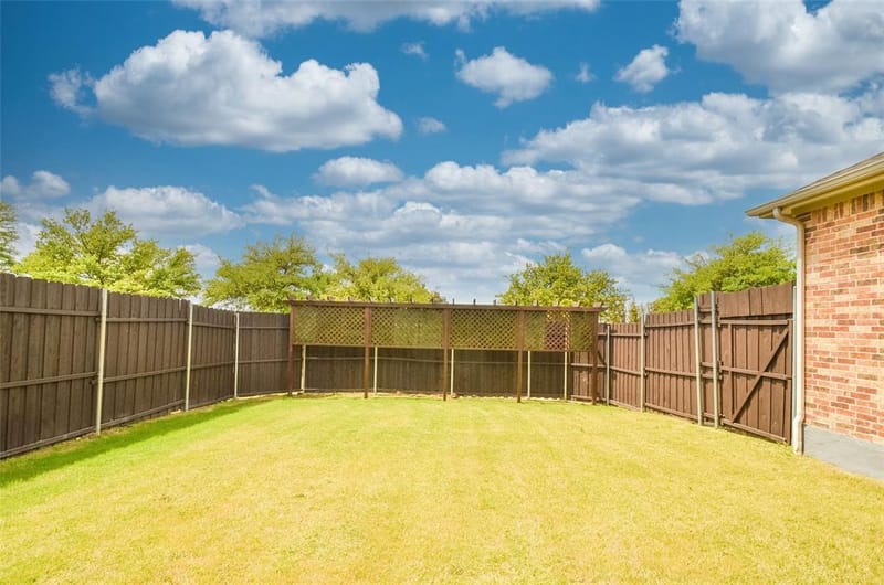 516 Four Stones Boulevard, Lewisville TX 75056 - Photo 19