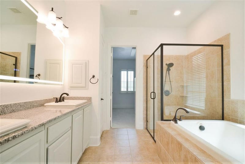 516 Four Stones Boulevard, Lewisville TX 75056 - Photo 8