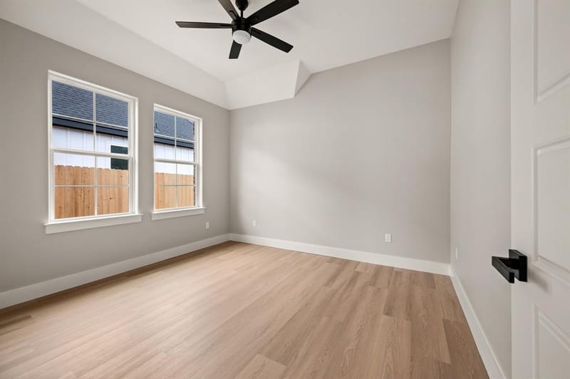 806 N Avenue E, Springtown TX 76082 - Photo 20