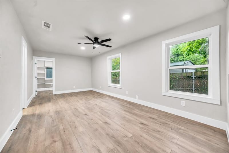 831 Glen Arbor Drive, Dallas TX 75241 - Photo 20