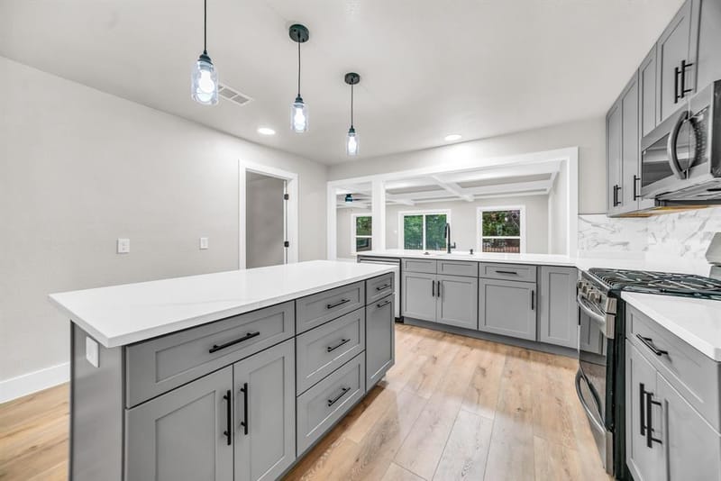 831 Glen Arbor Drive, Dallas TX 75241 - Photo 8
