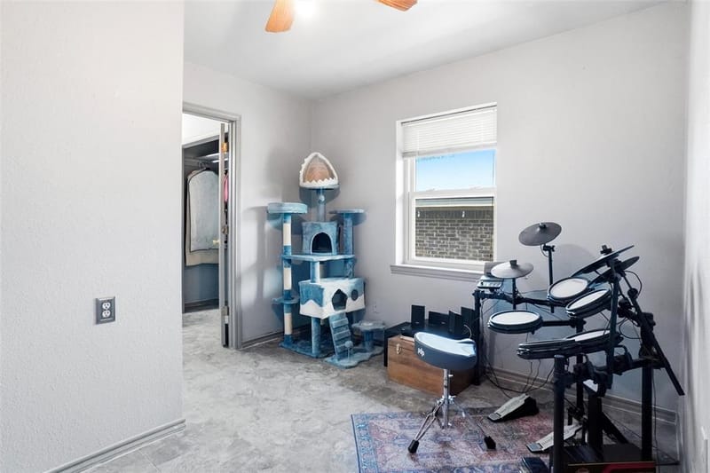 8983 W Odneal Road, Krum TX 76249 - Photo 17