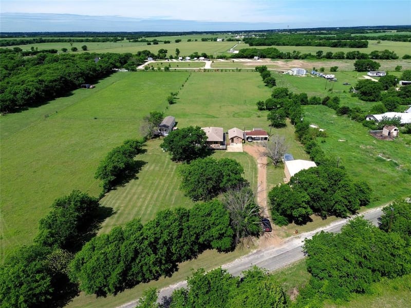 8983 W Odneal Road, Krum TX 76249 - Photo 28