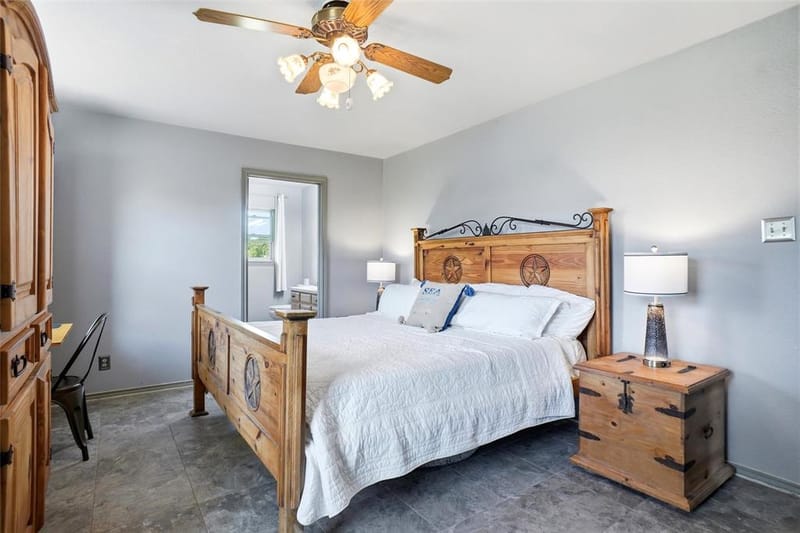 8983 W Odneal Road, Krum TX 76249 - Photo 15