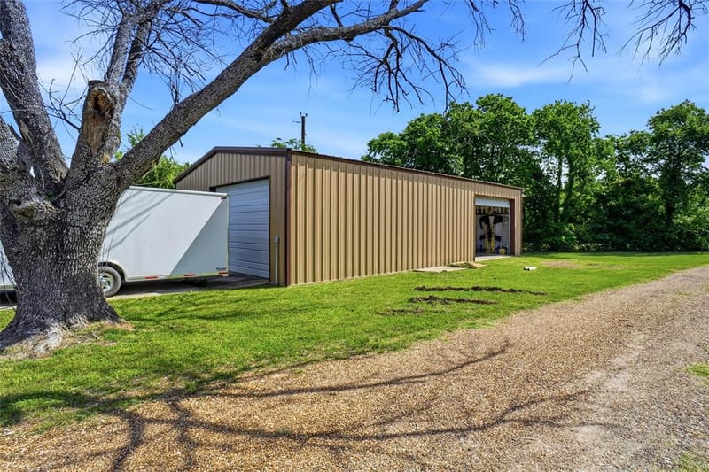 8983 W Odneal Road, Krum TX 76249 - Photo 4
