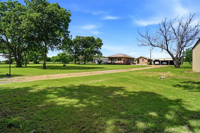 8983 W Odneal Road, Krum TX 76249 - Photo 8